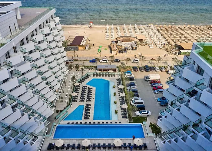 Retro Apartment In Infinity Beach Resort